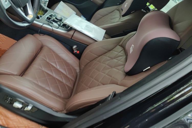 Used BMW X7 2023 xDrive40i Luxury Package with Leading Features Left Front Seat