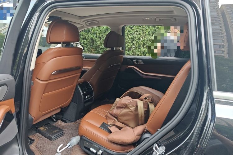 Used BMW X7  Left Rear Seat
