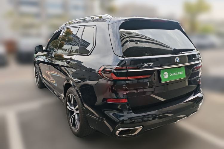 Used BMW X7 2023 xDrive40i Luxury M Sport Package Rear Left 45 Deg