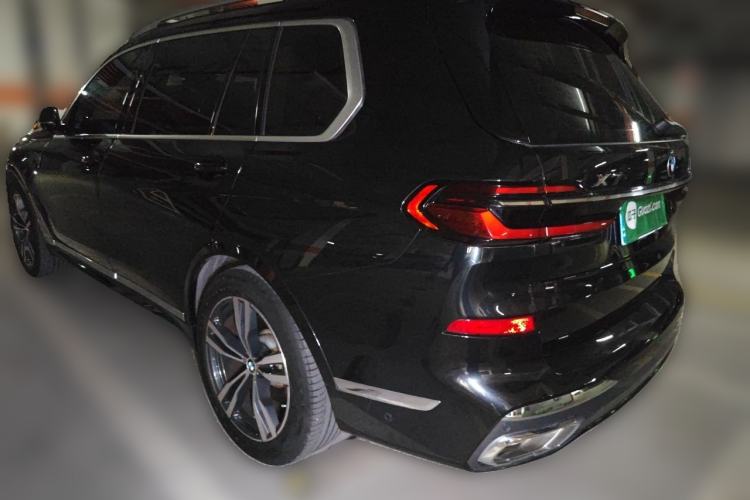 Used BMW X7 2023 xDrive40i Luxury M Sport Package Rear Left 45 Deg