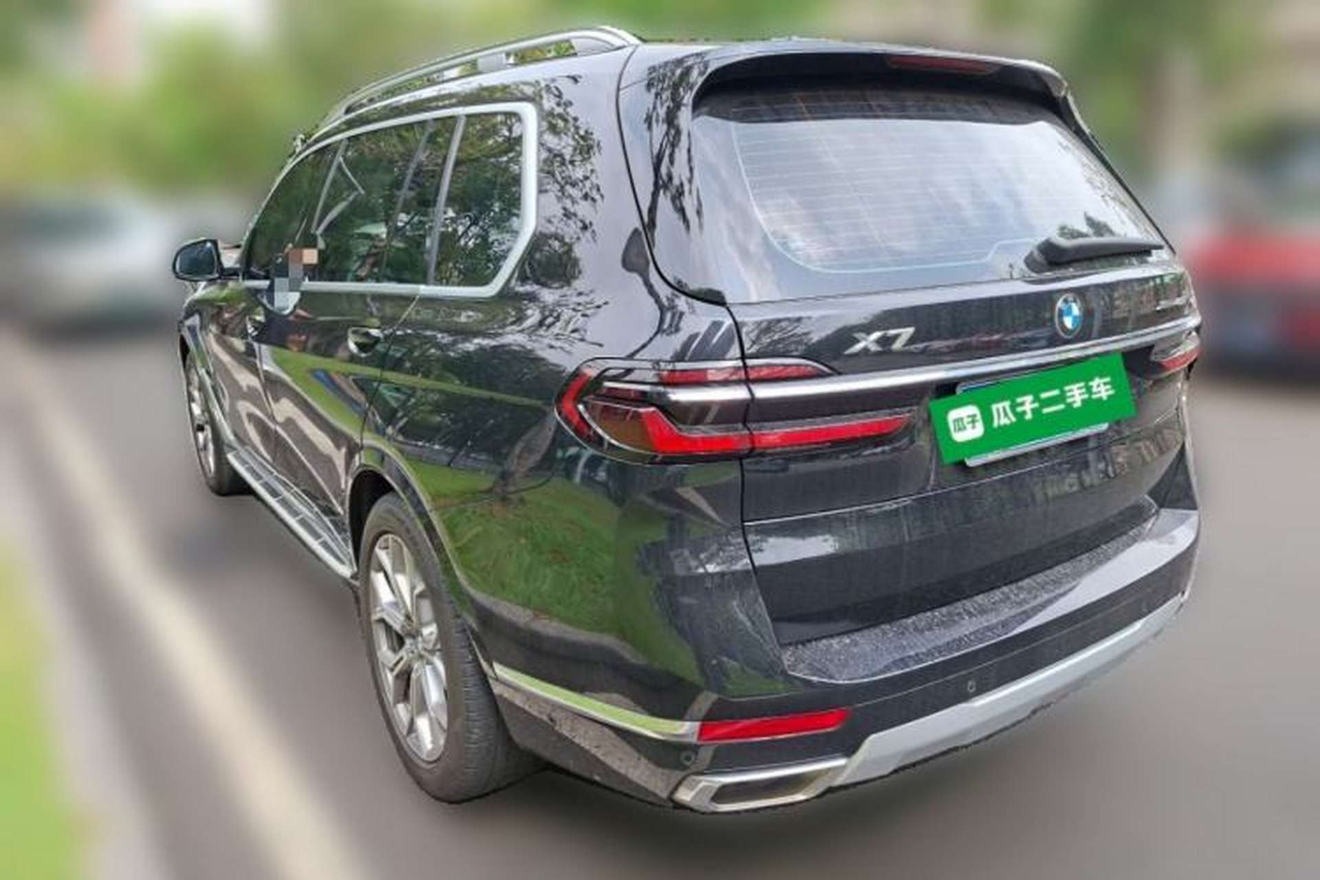 Used BMW X7 2023 xDrive40i Luxury Package with Leading Features Rear Left 45 Deg