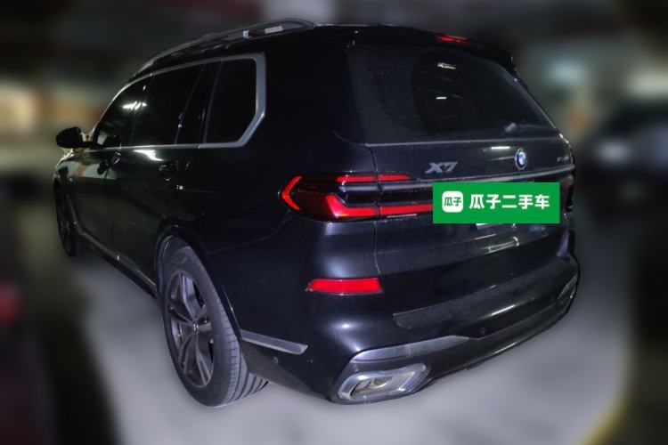Used BMW X7 2023 xDrive40i Luxury M Sport Package Rear Left 45 Deg
