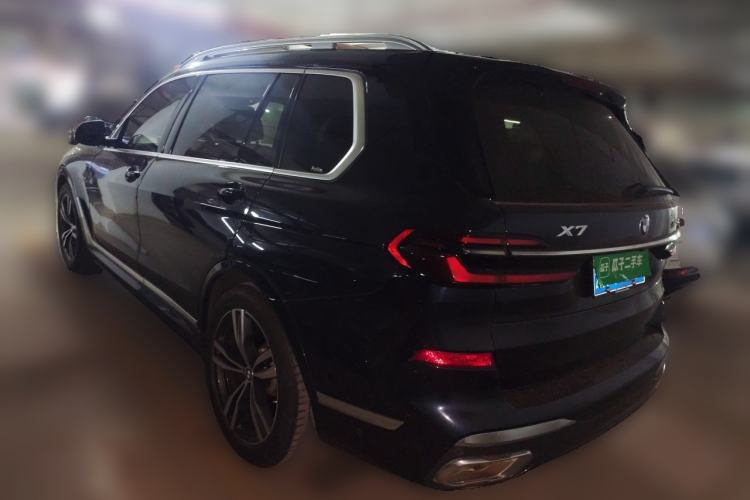 Used BMW X7 2023 xDrive40i Luxury M Sport Package Rear Left 45 Deg