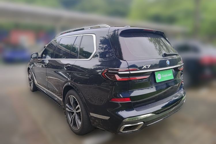 Used BMW X7 2023 xDrive40i Luxury M Sport Package Rear Left 45 Deg