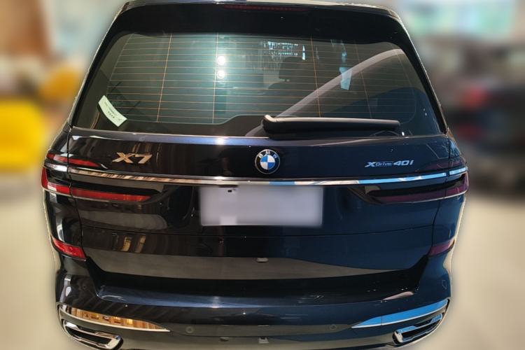 Used BMW X7 2023 xDrive40i Luxury M Sport Package Rear