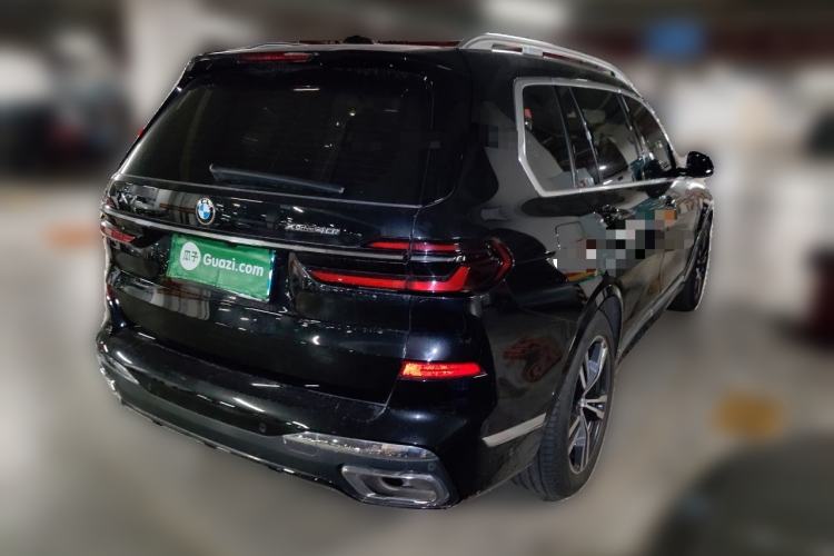 Used BMW X7 2023 xDrive40i Luxury M Sport Package Rear Right 45 Deg