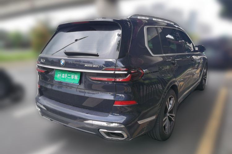 Used BMW X7 2023 xDrive40i Luxury M Sport Package Rear Right 45 Deg