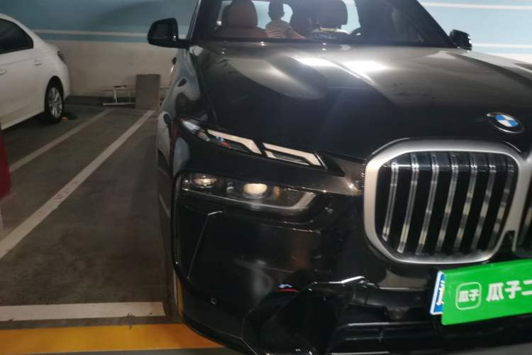 Used BMW X7 2023 xDrive40i Luxury M Sport Package Right Front Headlight