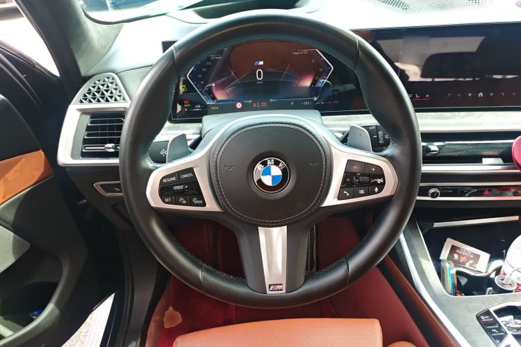 Used BMW X7 2023 xDrive40i Luxury M Sport Package Steering Wheel