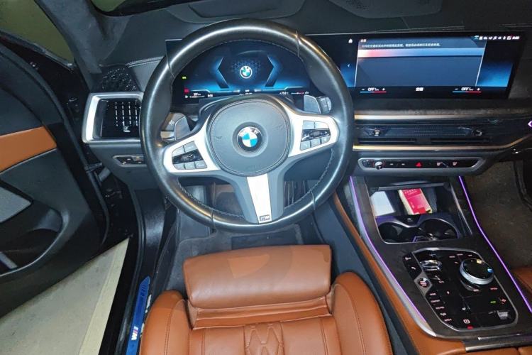 Used BMW X7 2023 xDrive40i Luxury M Sport Package Steering Wheel