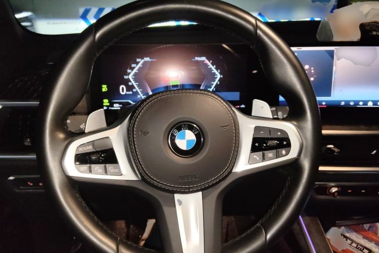 Used BMW X7 2023 xDrive40i Luxury M Sport Package Steering Wheel
