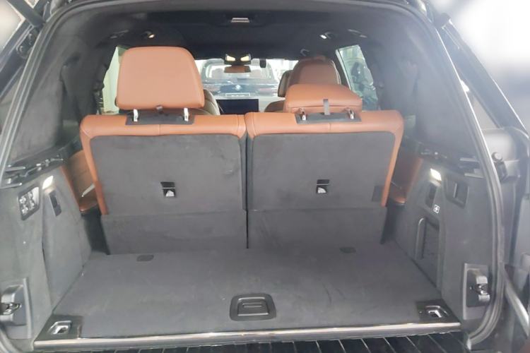 Used BMW X7 2023 xDrive40i Luxury M Sport Package Trunk