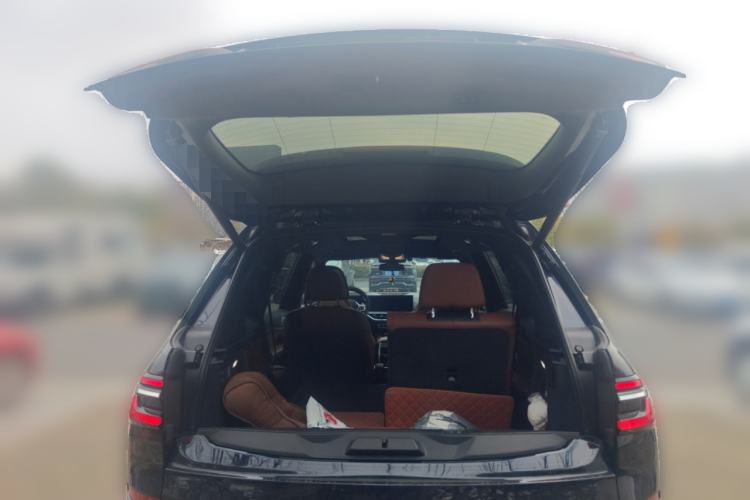 Used BMW X7 2023 xDrive40i Luxury M Sport Package Trunk