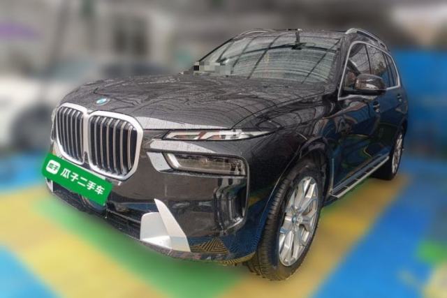 Used BMW X7 2023 xDrive40i Luxury Package with Leading Features