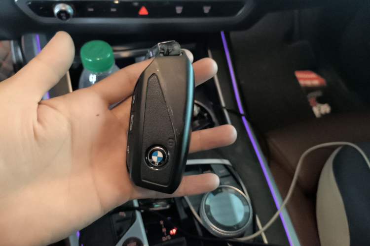 Used BMW X7 2023 xDrive40i Luxury M Sport Package Vehicle Key