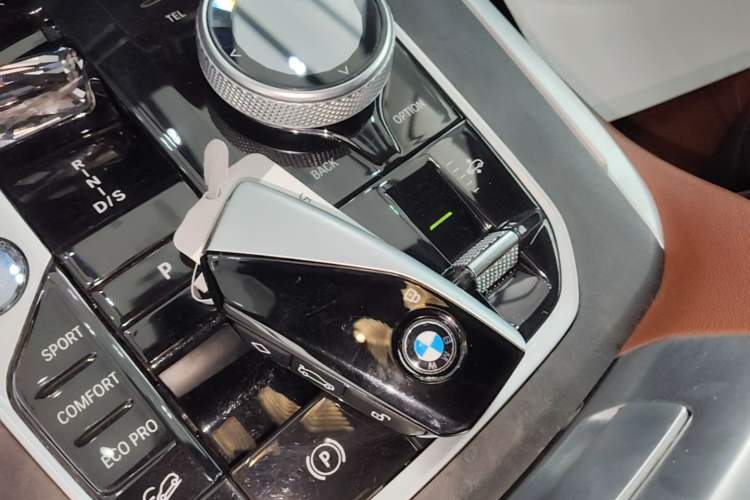Used BMW X7 2023 xDrive40i Luxury M Sport Package Vehicle Key