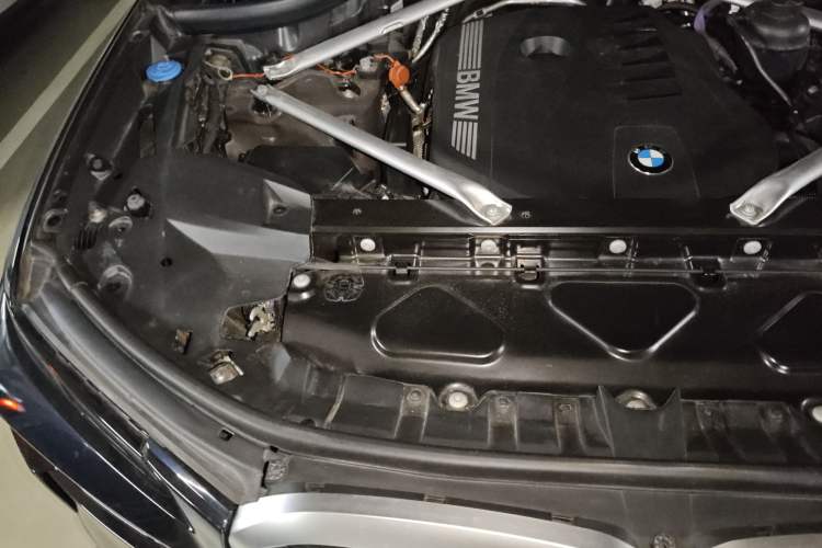 Used BMW X7 2023 xDrive40i Executive M Sport Package Engine Bay Right