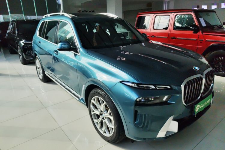 Used BMW X7 2023 xDrive40i Luxury Package with Premium Features Exterior 1