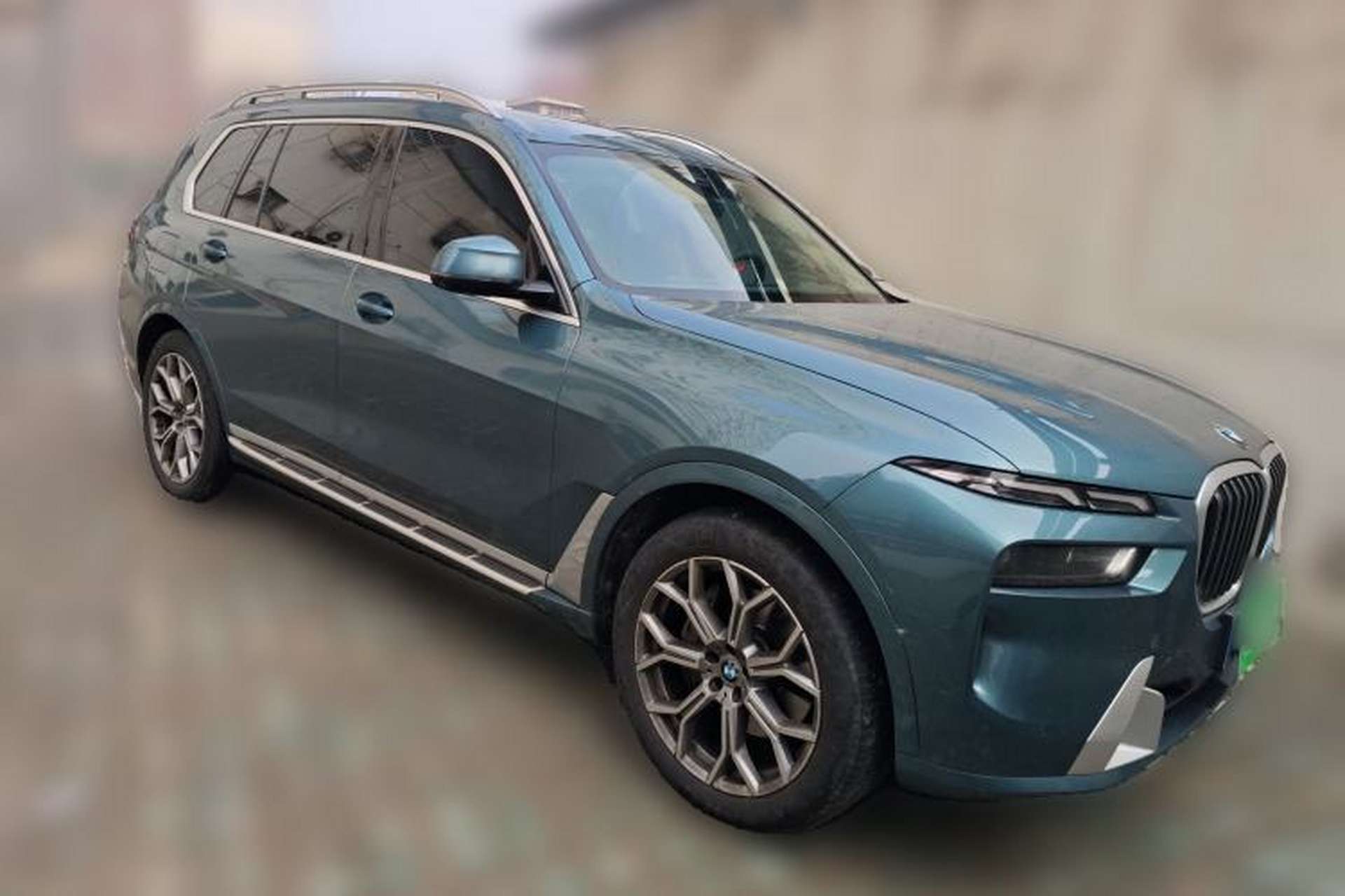 Used BMW X7 2023 xDrive40i Luxury Package with Leading Features Exterior 2