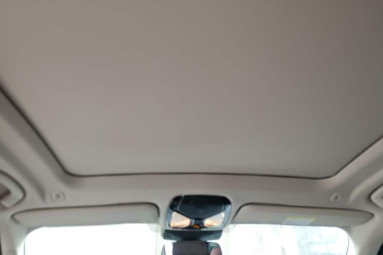 Used BMW X7 2023 xDrive40i Luxury Package with Leading Features Headliner