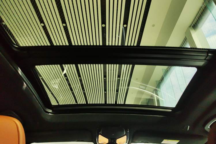 Used BMW X7 2023 xDrive40i Luxury Package with Premium Features Headliner