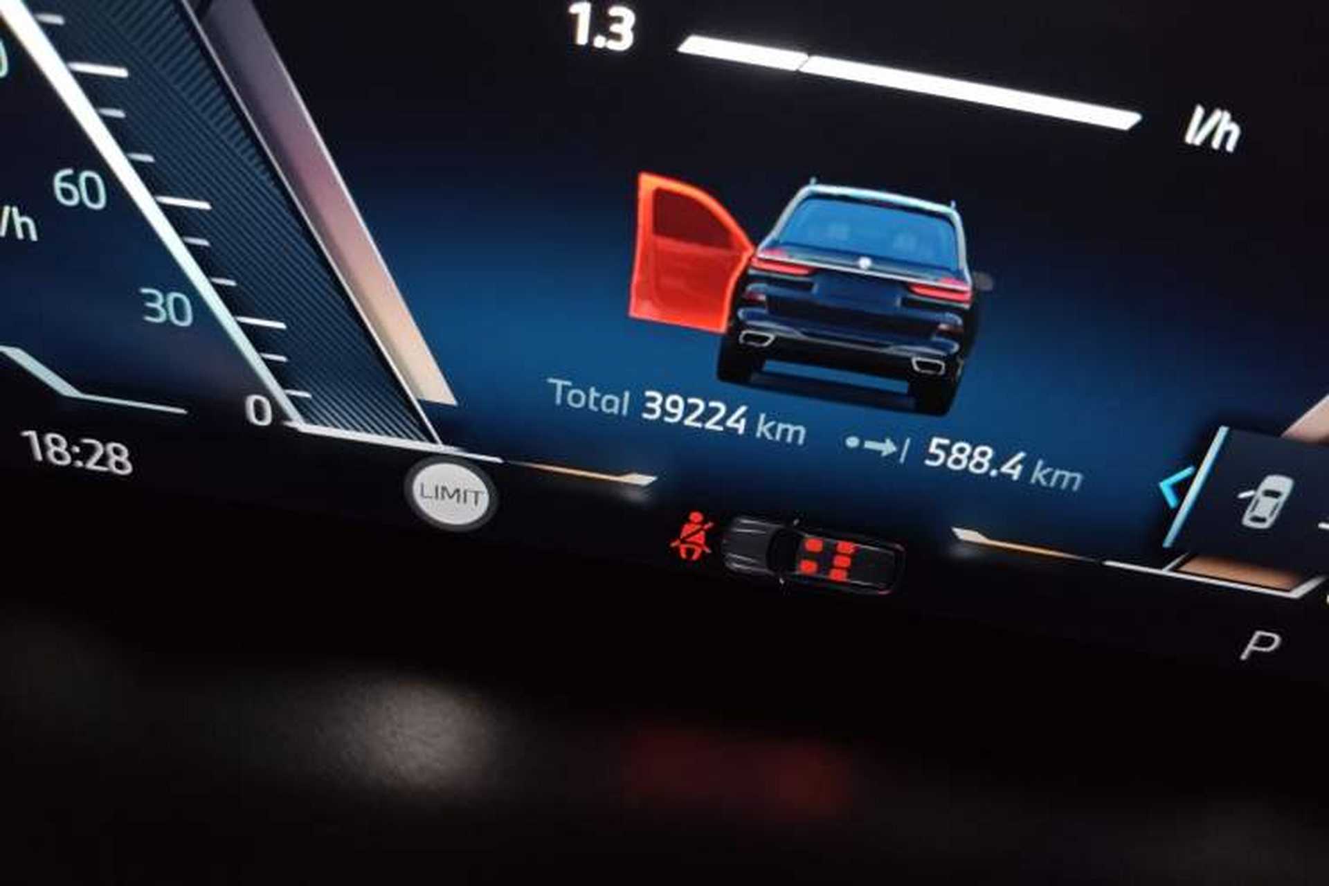 Used BMW X7 2023 xDrive40i Executive M Sport Package Odometer Close Up