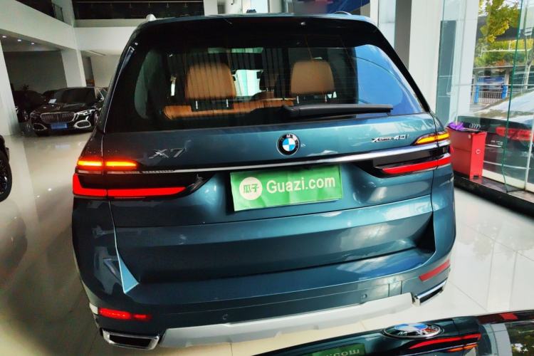 Used BMW X7 2023 xDrive40i Luxury Package with Premium Features Rear