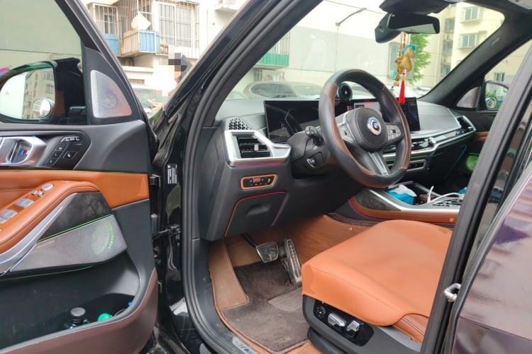 Used BMW X7  Driver Seat