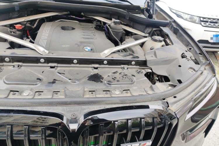Used BMW X7  Engine Bay Left