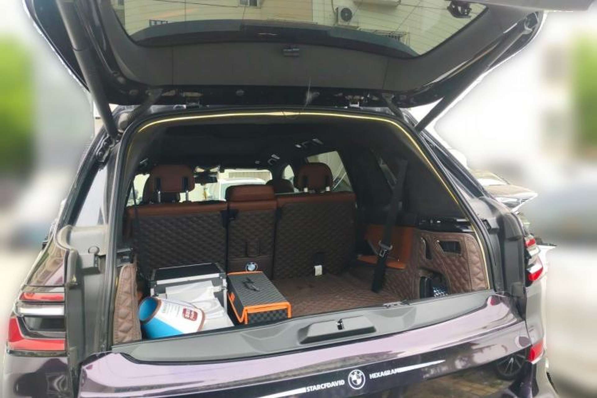 Used BMW X7  Trunk