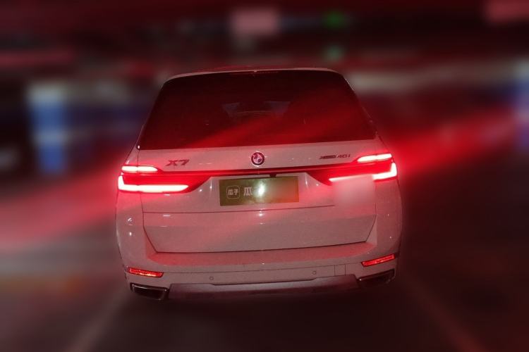 Used BMW X7  Rear
