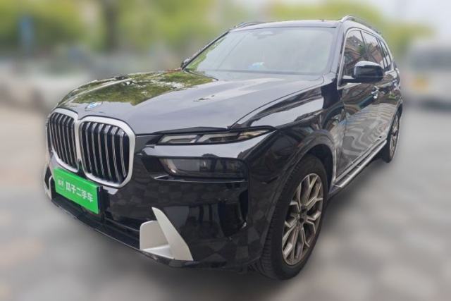 Used BMW X7 2024 xDrive40i Luxury Package – Leading Model