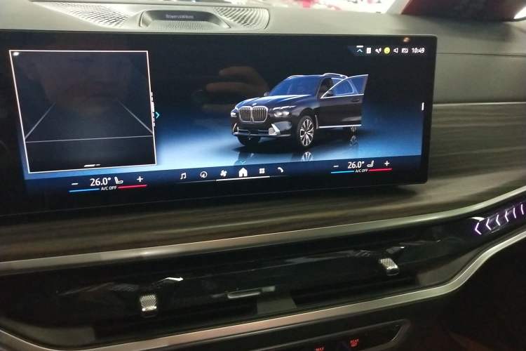 Used BMW X7 2024 xDrive40i Luxury Package – Leading Model Audio And AC Panel