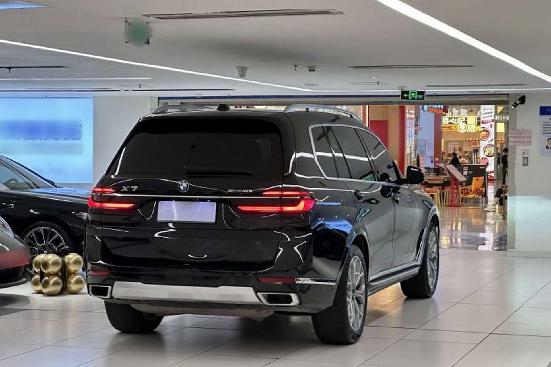 Used BMW X7 2024 xDrive40i Luxury Package – Leading Model Exterior 6