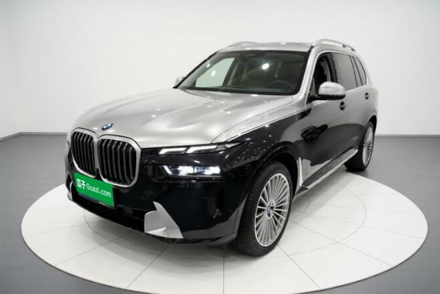 Used BMW X7 2024 xDrive40i Luxury Package – Leading Model
