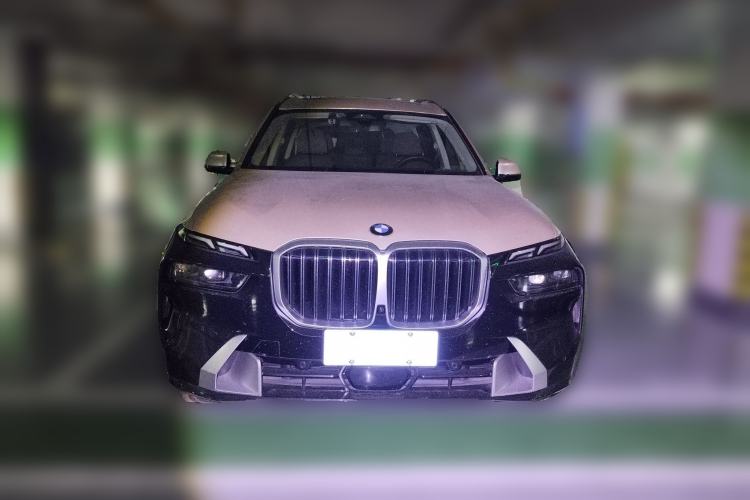 Used BMW X7 2024 xDrive40i Luxury Package – Leading Model Front