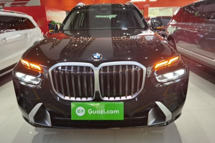 Used BMW X7 2024 xDrive40i Luxury Package – Leading Model Front