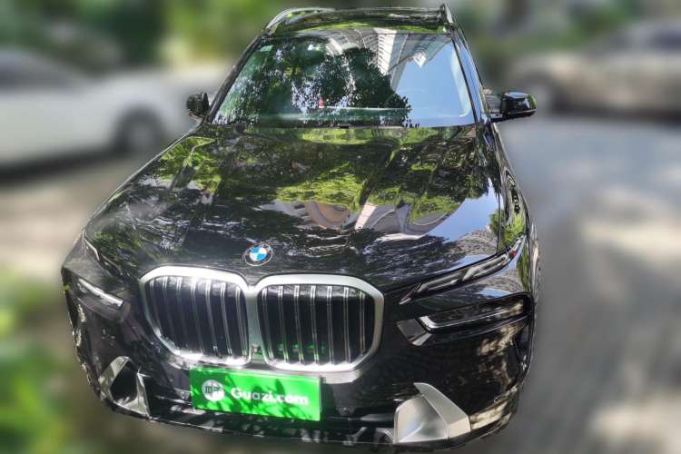 Used BMW X7 2024 xDrive40i Luxury Package – Leading Model Front