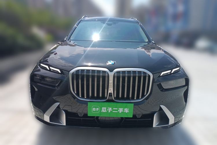Used BMW X7 2024 xDrive40i Luxury Package – Leading Model Front