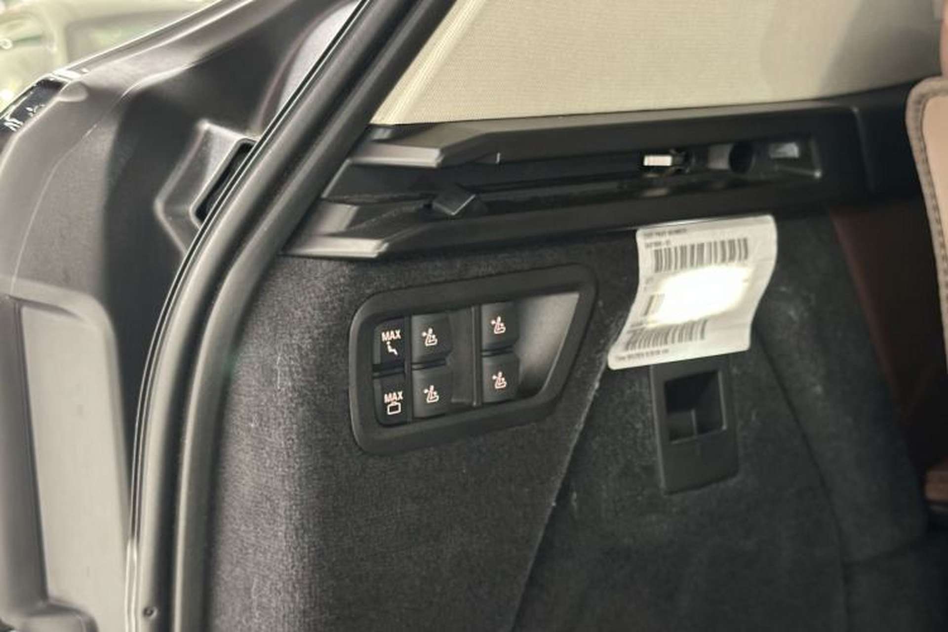 Used BMW X7 2024 xDrive40i Luxury Package – Leading Model Interior 7