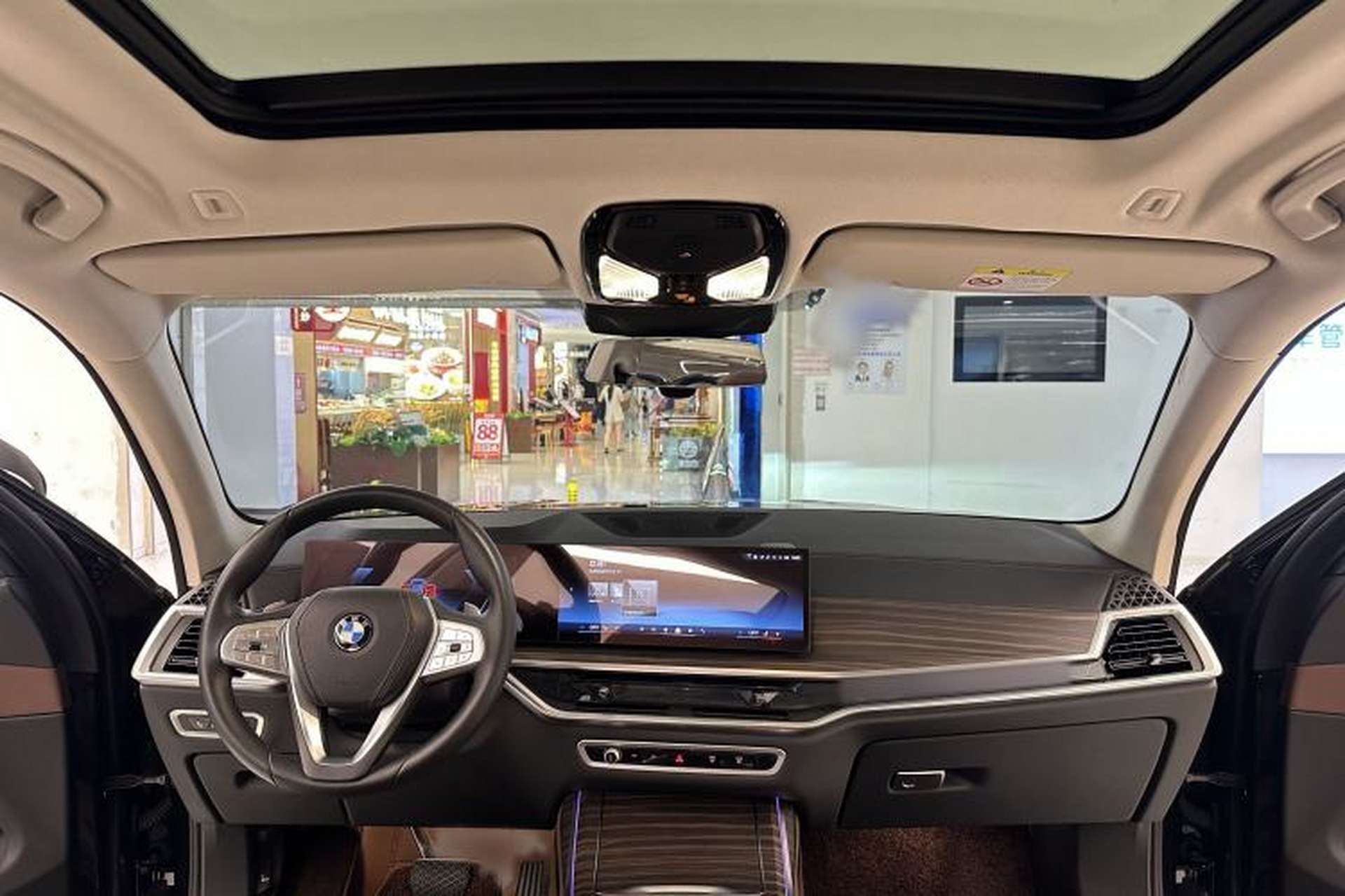 Used BMW X7 2024 xDrive40i Luxury Package – Leading Model Interior 8