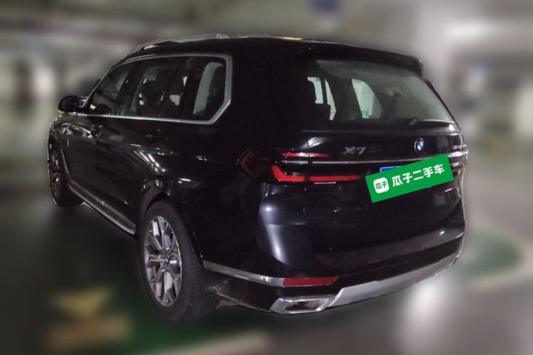 Used BMW X7 2024 xDrive40i Luxury M Sport Package Rear Left 45 Deg