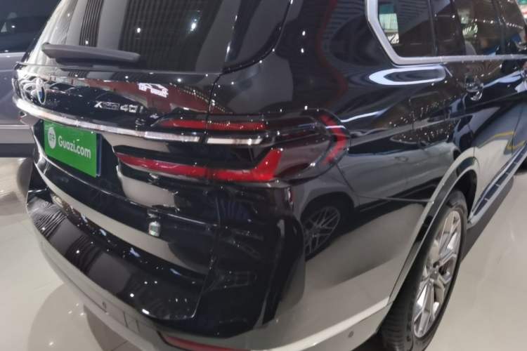 Used BMW X7 2024 xDrive40i Luxury Package – Leading Model Right Rear Taillight