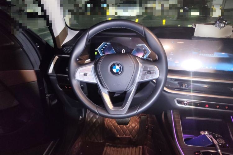 Used BMW X7 2024 xDrive40i Luxury M Sport Package Steering Wheel