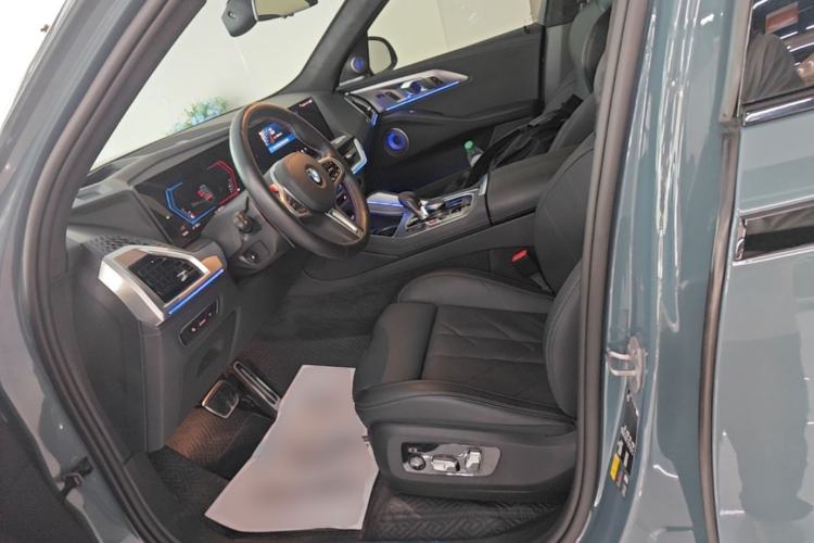 Used BMW XM 2023 50e Left Front Seat