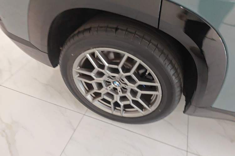 Used BMW XM 2023 50e Right Rear Wheel Hub