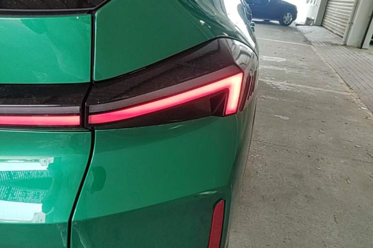 Used BMW XM 2023 50e Right Rear Taillight