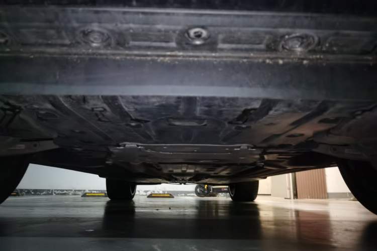 Used BMW XM 2023 50e Chassis Front