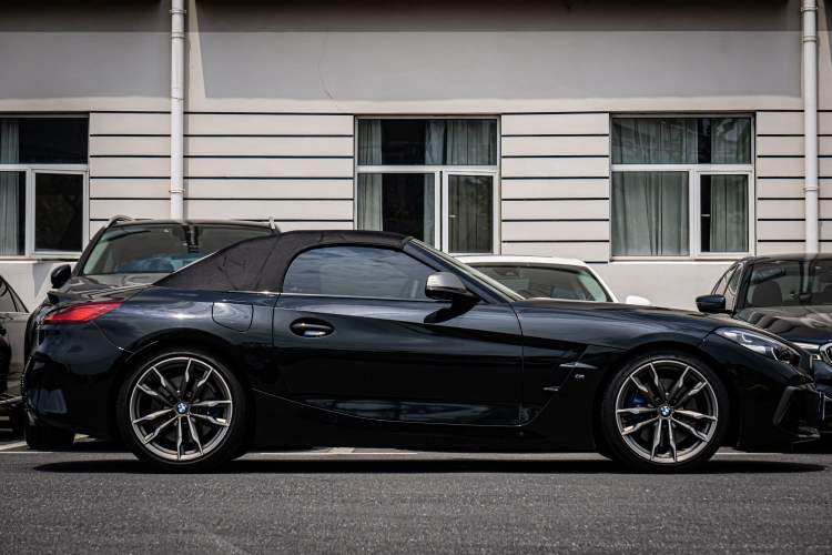 Used BMW Z4 2022 M40i M Sport Performance Edition Exterior 3