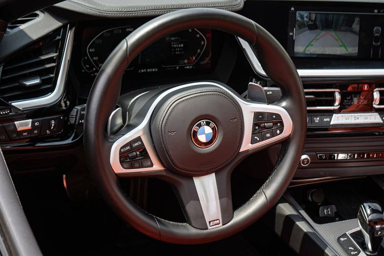 Used BMW Z4 2022 M40i M Sport Performance Edition Interior 1